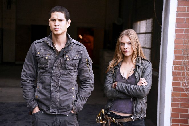 Revolution - Film - JD Pardo, Tracy Spiridakos