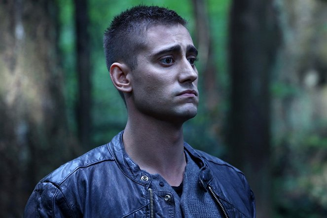 Once Upon a Time in Wonderland - Photos - Michael Socha