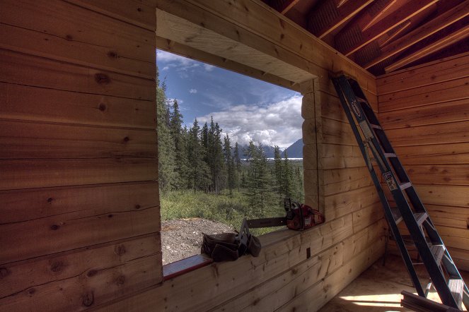 Building Alaska: Behind the Build - Van film