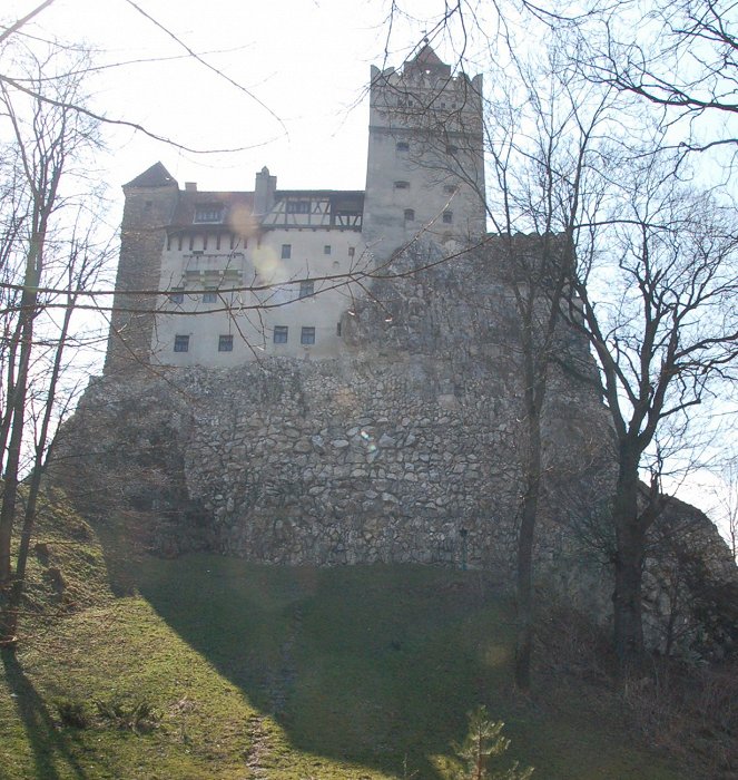 Castles of Dracula: Truth behind the Legend - Van film