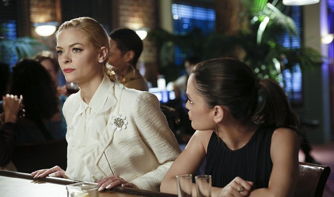 Hart of Dixie - We Are Never Ever Getting Back Together - Van film - Jaime King