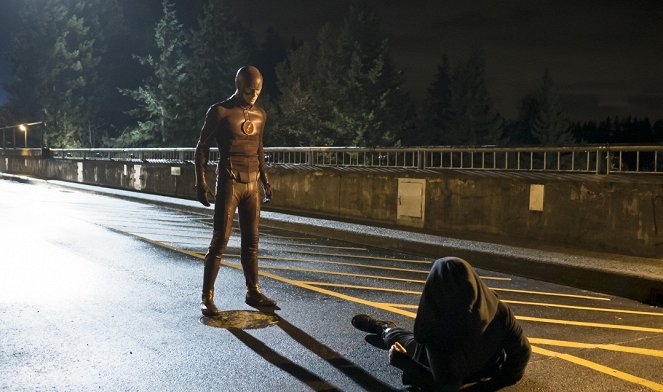 The Flash - The Sound and the Fury - Photos - Grant Gustin
