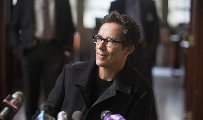 The Flash - The Sound and the Fury - Van film - Tom Cavanagh