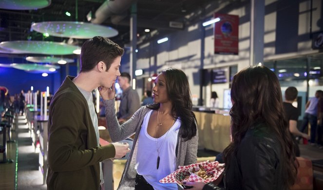 The Flash - Out of Time - Van film - Grant Gustin, Candice Patton