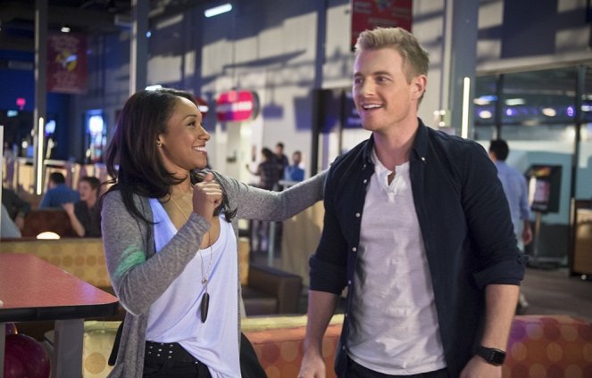 The Flash - Out of Time - Photos - Candice Patton, Rick Cosnett