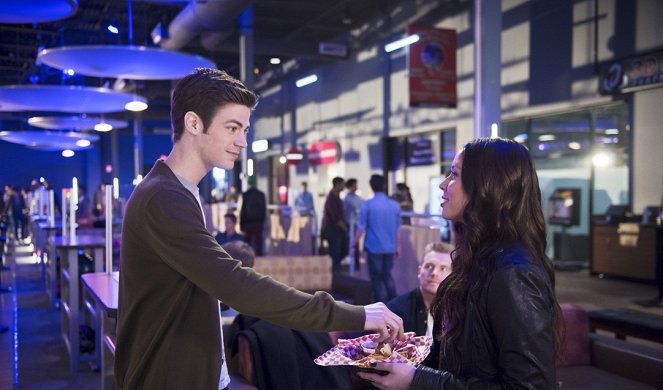 The Flash - Out of Time - Photos - Grant Gustin, Melise