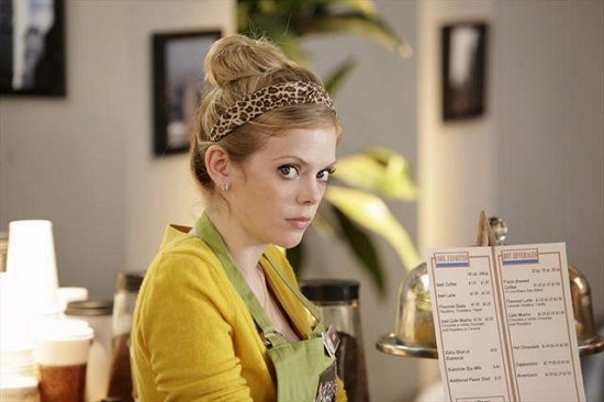 Don't Trust the B---- in Apartment 23 - Photos - Dreama Walker