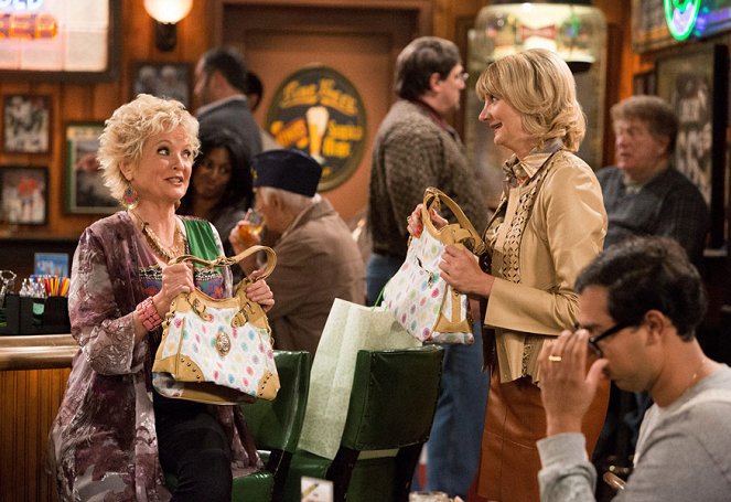 Sullivan & Son - Photos - Christine Ebersole