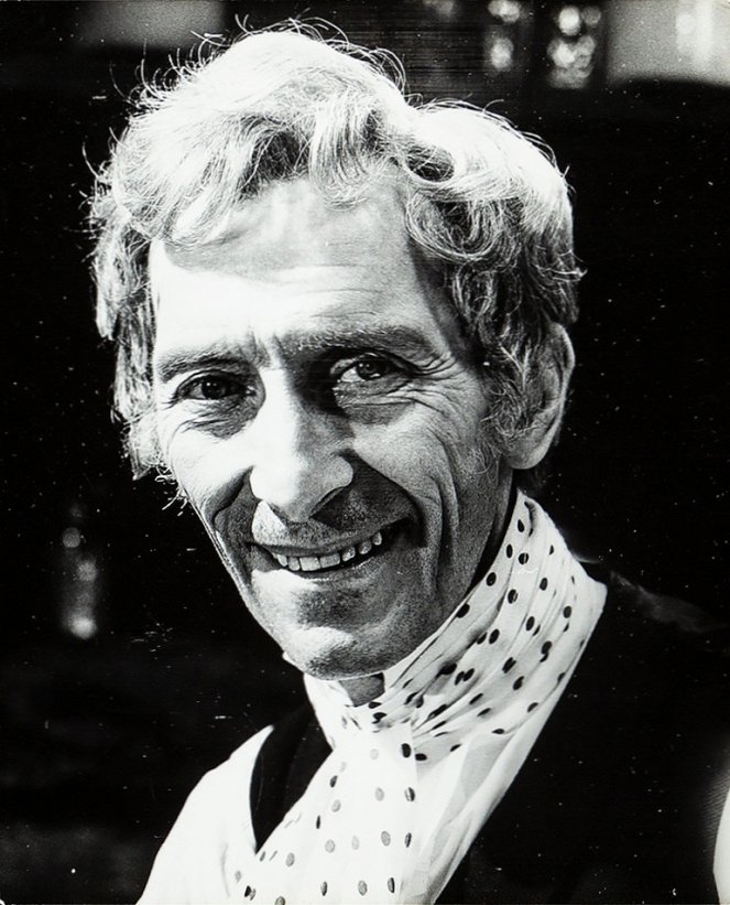 Frankenstein and the Monster from Hell - Promo - Peter Cushing