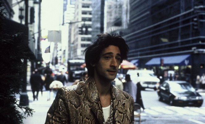 Láska podvodníka - Z filmu - Adrien Brody