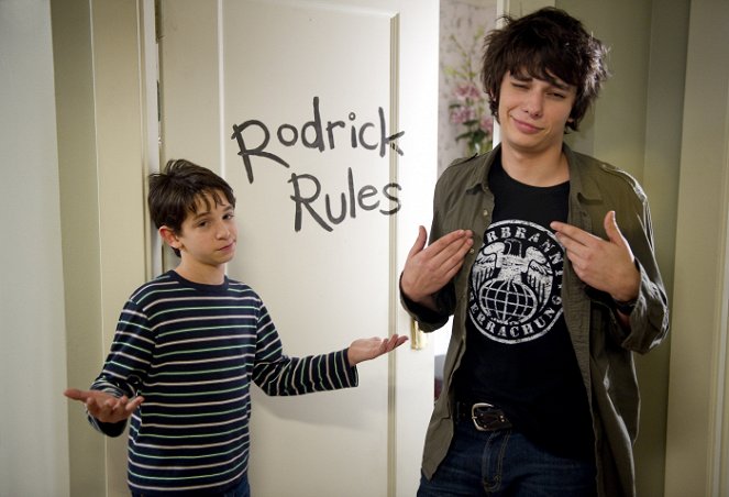 Diary of a Wimpy Kid 2: Rodrick Rules - Do filme - Zachary Gordon, Devon Bostick