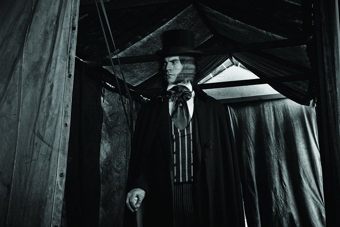 Amerikai Horror Story - Rémségek cirkusza - Promóció fotók - Wes Bentley
