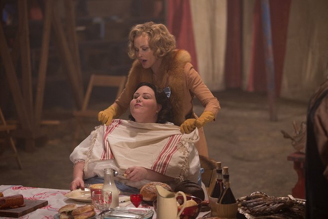 História de Horror Americana - Freak Show - Do filme - Chrissy Metz, Jessica Lange