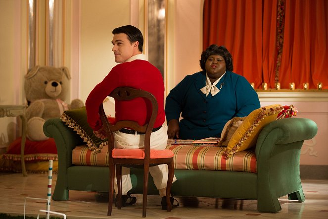 American Horror Story - Freak Show - Photos - Finn Wittrock, Gabourey Sidibe