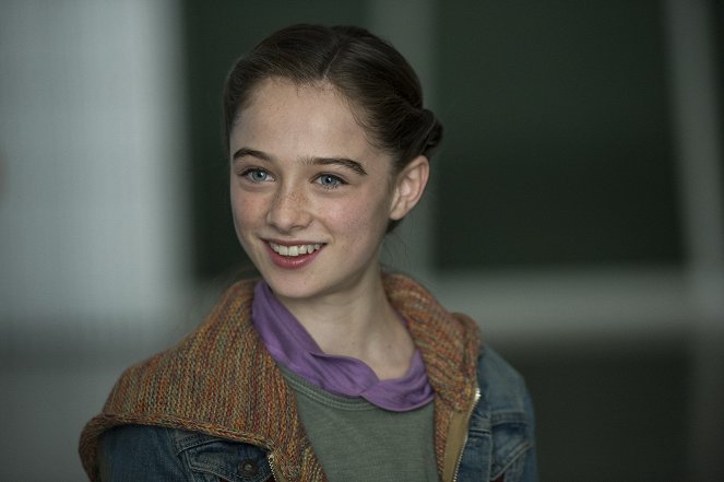 Země zítřka - Z filmu - Raffey Cassidy