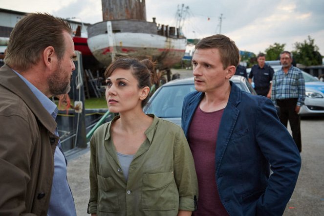 Friesland - Tides of Trouble 2 - Photos - Felix Vörtler, Burcu Dal, Florian Lukas, Tayfun Bademsoy