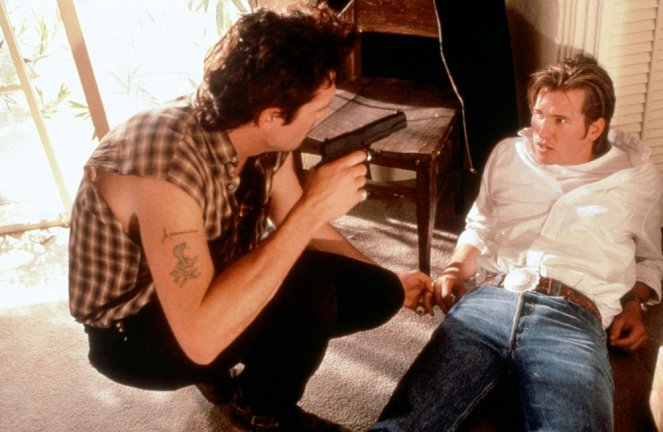 Kill Me Again - Van film - Michael Madsen, Val Kilmer