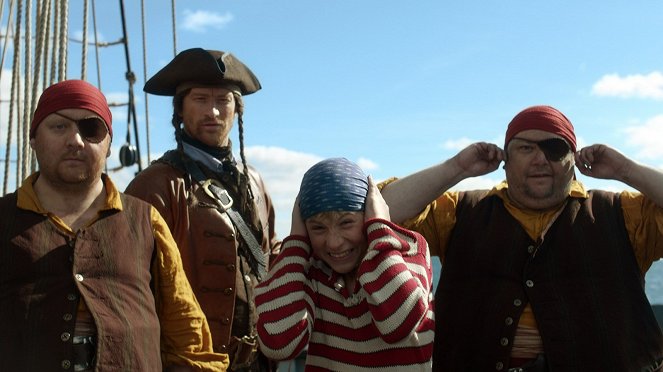 Kapitan Szablozęby i skarb piratów - Z filmu