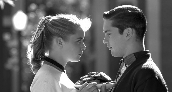 Pleasantville - Onnellisten kaupunki - Kuvat elokuvasta - Marley Shelton, Tobey Maguire