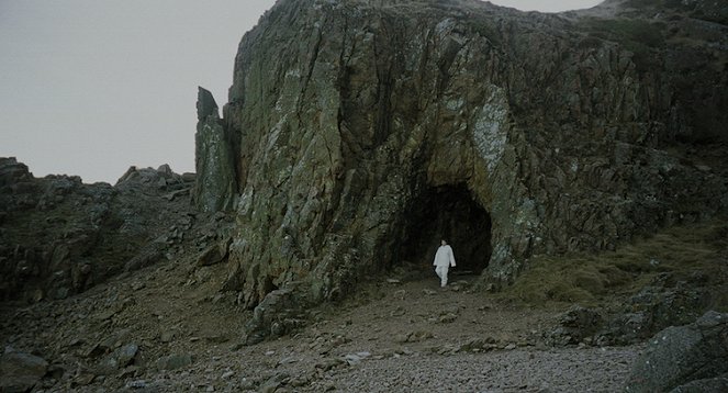 Cave - De la película