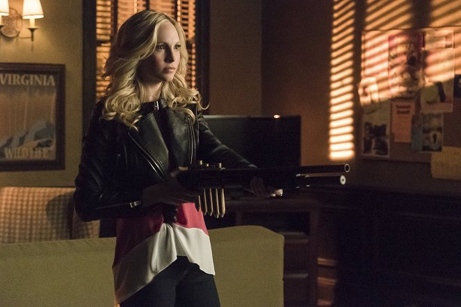 The Vampire Diaries - A Bird in a Gilded Cage - Photos - Candice King