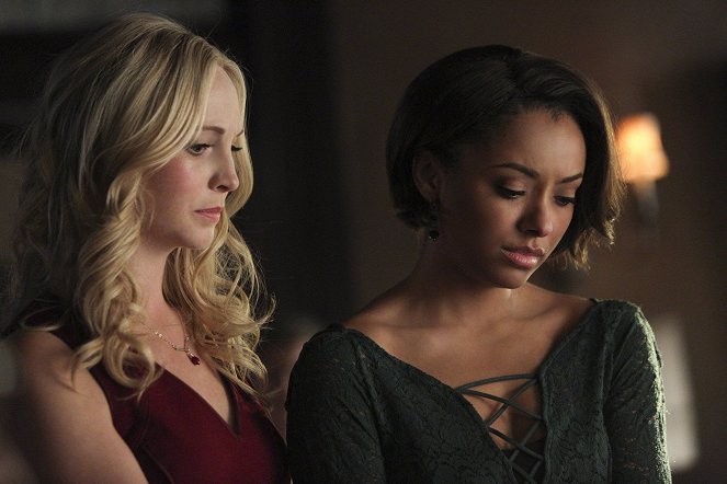 The Vampire Diaries - Season 6 - I'm Thinking of You All the While - Photos - Candice King, Kat Graham