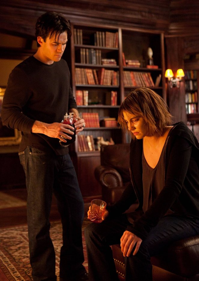 The Vampire Diaries - Der Abstieg - Filmfotos - Ian Somerhalder, Lauren Cohan