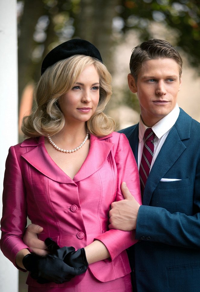 The Vampire Diaries - The Last Dance - Photos - Candice King, Zach Roerig