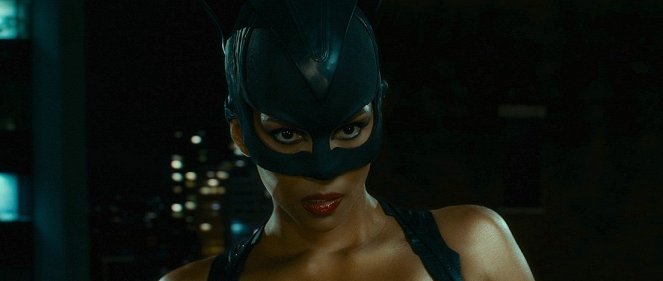 Catwoman - Van film - Halle Berry
