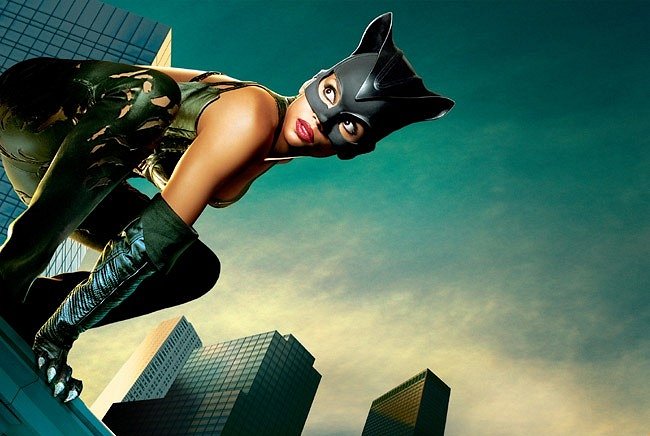 Catwoman - Promoción - Halle Berry