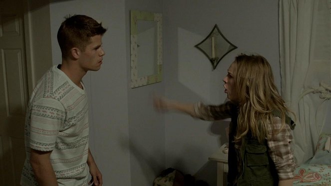 Ask Me Anything - Film - Max Carver, Britt Robertson