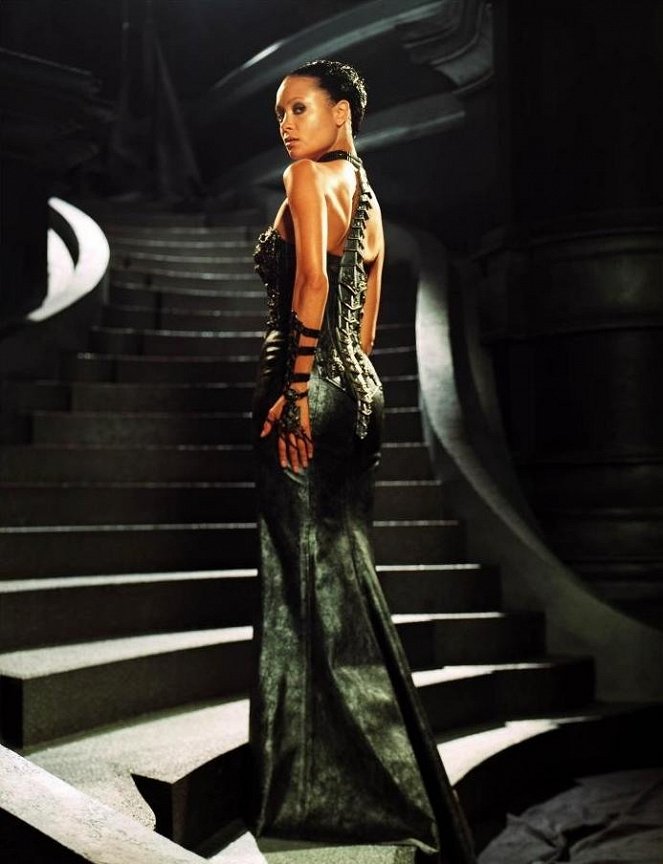 Riddick - A sötétség krónikája - Promóció fotók - Thandiwe Newton