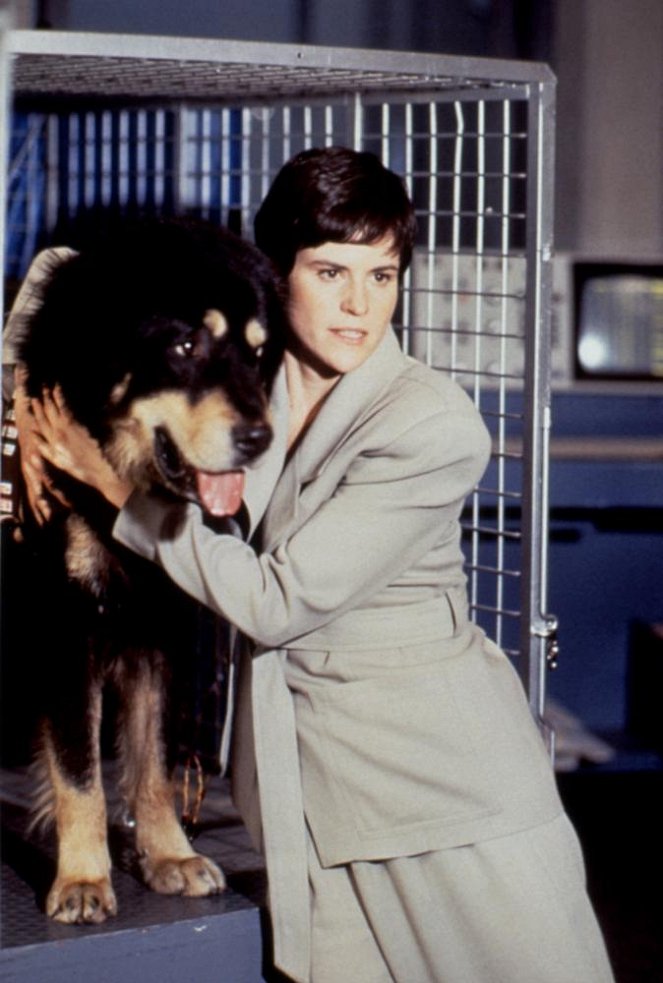 Man's Best Friend - Z filmu - Ally Sheedy