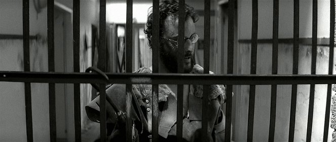 The Last Combat - Photos - Jean Reno