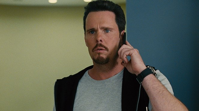 Törtetők - Filmfotók - Kevin Dillon