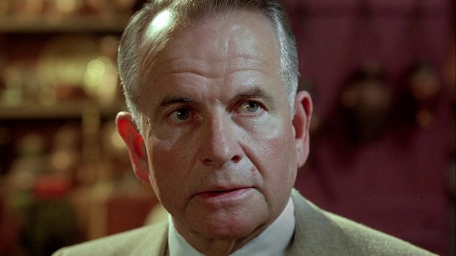 Naked Lunch - Van film - Ian Holm