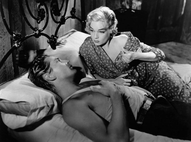 Death in the Garden - Photos - Georges Marchal, Simone Signoret