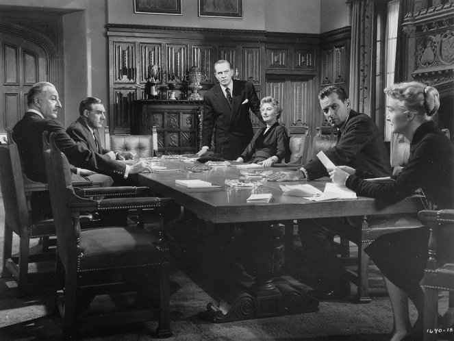 La torre de los ambiciosos - De la película - Louis Calhern, Paul Douglas, Fredric March, Barbara Stanwyck, William Holden, Nina Foch