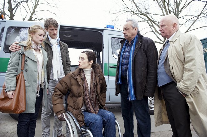 Stubbe - Von Fall zu Fall - Querschläger - Filmfotos - Anna Hausburg, Alexander Pensel, Julia Richter, Wolfgang Stumph, Lutz Mackensy