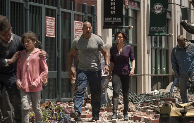 San Andrés - De la película - Dwayne Johnson, Carla Gugino