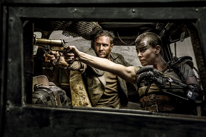 Mad Max: Na drodze gniewu - Z filmu - Tom Hardy, Charlize Theron