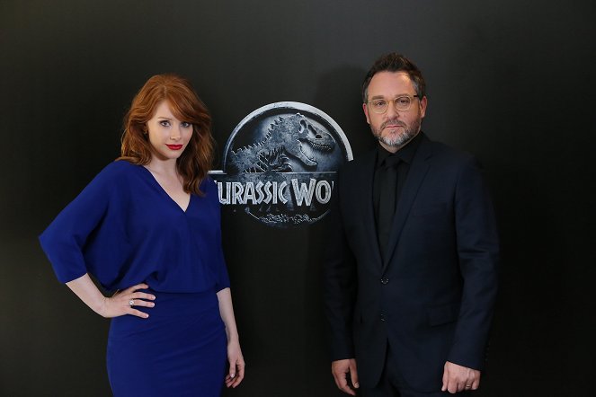 Jurassic World - Promokuvat - Bryce Dallas Howard, Colin Trevorrow