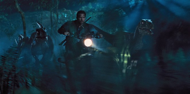 Jurassic World - Filmfotók - Chris Pratt