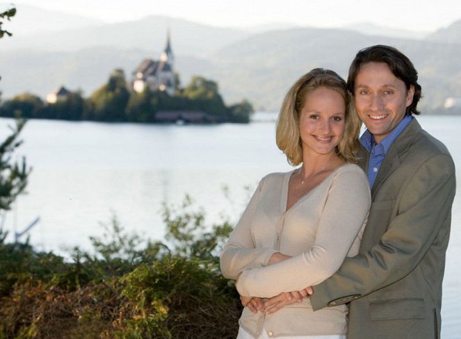 Der Arzt vom Wörthersee - Schatten im Paradies - Promoción - Lara-Joy Körner, Ulrich Reinthaller