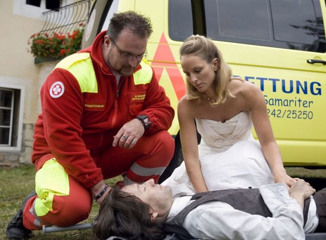 Der Arzt vom Wörthersee - Ein Wink des Himmels - Photos - Ulrich Reinthaller, Lara-Joy Körner