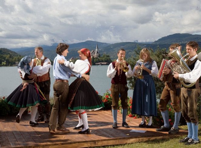 Der Arzt vom Wörthersee - Ein Wink des Himmels - Filmfotos - Ulrich Reinthaller, Lara-Joy Körner