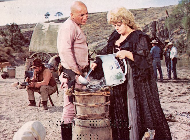 Skalpvadászok - Filmfotók - Telly Savalas, Shelley Winters