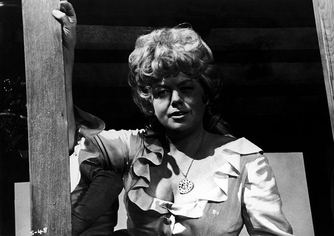 Camino de la Venganza - De la película - Shelley Winters