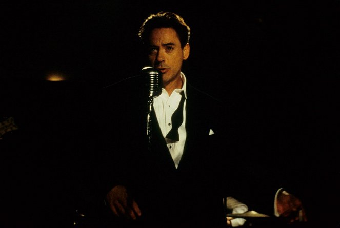 Spievajúci detektív - Z filmu - Robert Downey Jr.