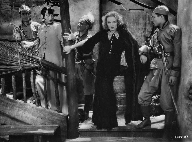 Sanghaj expressz - Filmfotók - Anna May Wong, Marlene Dietrich